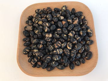 Warna Hitam Kacang Kedelai Makanan Ringan Tekstur Keras Rasa Asin Kacang Kacang Pilihan