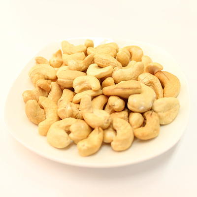 Tidak Ada Makanan Ringan Kacang Mete Panggang Asin Warna Dengan Sertifikasi HACCP / HALAL / BRC