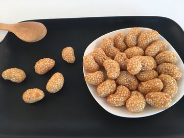Kacang Camilan Kacang Mete dengan Kacang-kacangan Khusus Disediakan