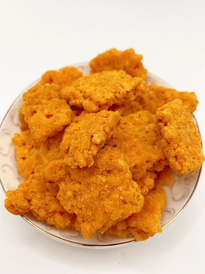 Pengecer Makanan Ringan Kerak Nasi Rasa Telur Asin Logo Pribadi Melalui Pengiriman Laut