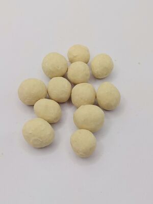 Buah Kedelai Berlapis Krim dengan Rasa Minyak yang Kaya dan Tekstur Renyah - Makanan Renyah Kedelai yang Sempurna