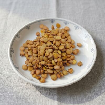 Makanan ringan Edamame Berlapis Buffalo dengan Rasa Buffalo yang Bold, Edamame dengan Kerang Renyah, dan Protein Tanaman yang Tinggi