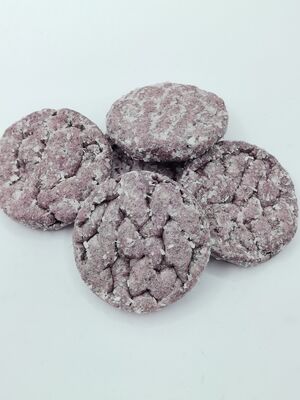 Kue Beras Rasa Ubi Jalar Ungu Alami dengan Tekstur Renyah Ringan dan Cemilan Kacang Kedelai Sehat Tanpa Goreng